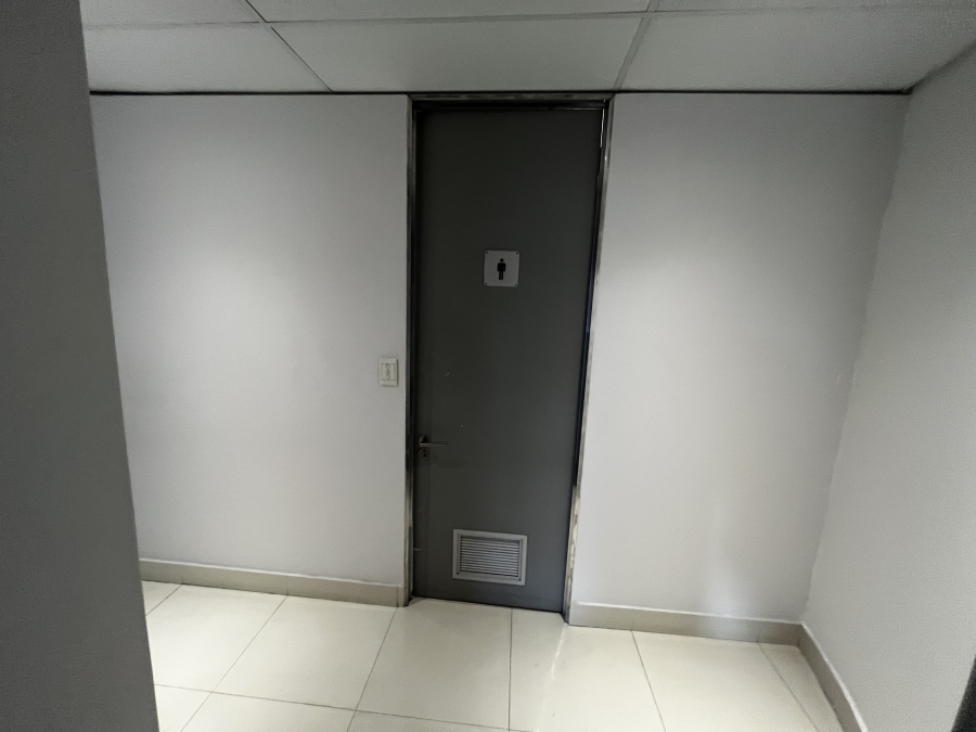 To Let commercial Property for Rent in Bo Oakdale Western Cape